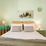 Ilenia's 3 Bedroom House With Private Pool Holiday home