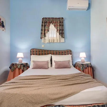Nyaraló Ilenia's 3 Bedroom House With Private Pool