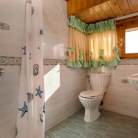 Ilenia's 3 Bedroom House With Private Pool Nyaraló