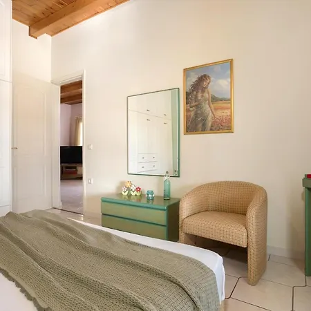 Nyaraló Ilenia's 3 Bedroom House With Private Pool *