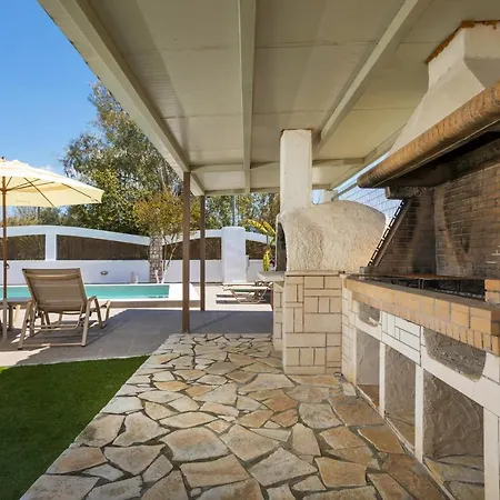 Nyaraló Ilenia's 3 Bedroom House With Private Pool