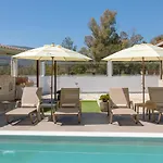 Ilenia's 3 Bedroom House With Private Pool Nyaraló Laganász
