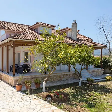 Nyaraló Ilenia's 3 Bedroom House With Private Pool