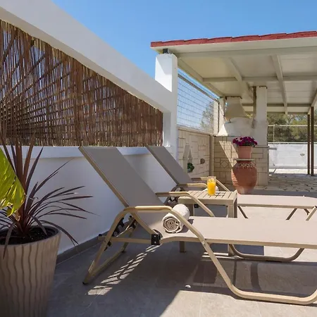 Casa vacanze Ilenia's 3 Bedroom House With Private Pool Laganas