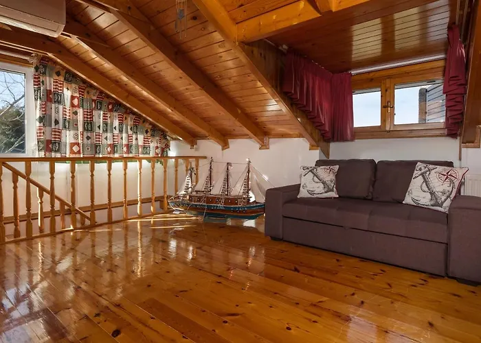 Ilenia's 3 Bedroom House With Private Pool Σπίτι διακοπών Λαγανάς