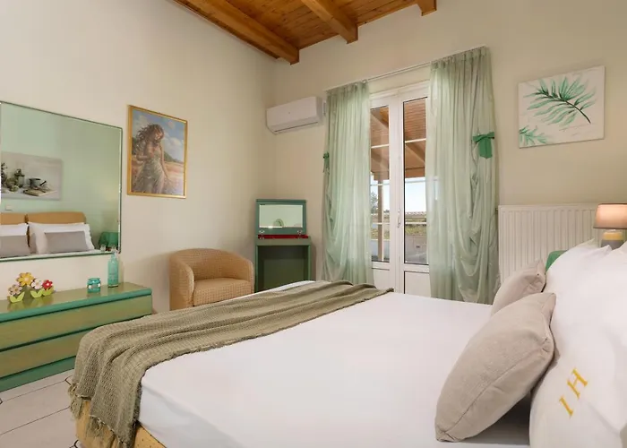 Σπίτι διακοπών Ilenia's 3 Bedroom House With Private Pool Λαγανάς