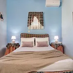 Dom wakacyjny Ilenia's 3 Bedroom House With Private Pool