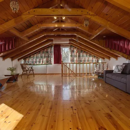 Prázdninový dům Ilenia's 3 Bedroom House With Private Pool *