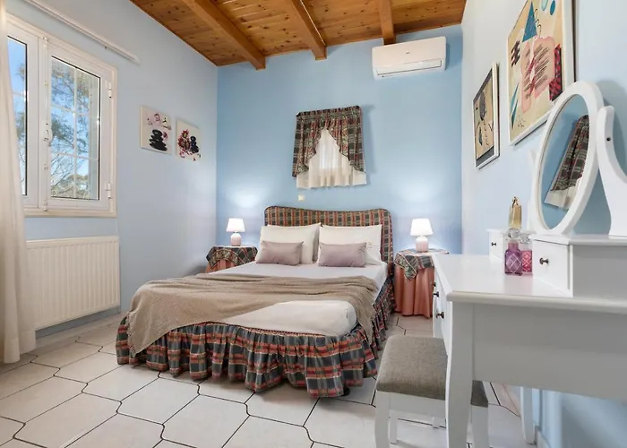 Ilenia's 3 Bedroom House With Private Pool Dom wakacyjny Laganas