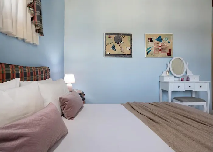 Ilenia's 3 Bedroom House With Private Pool * Laganas