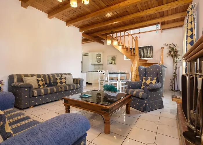 Ilenia's 3 Bedroom House With Private Pool Laganas