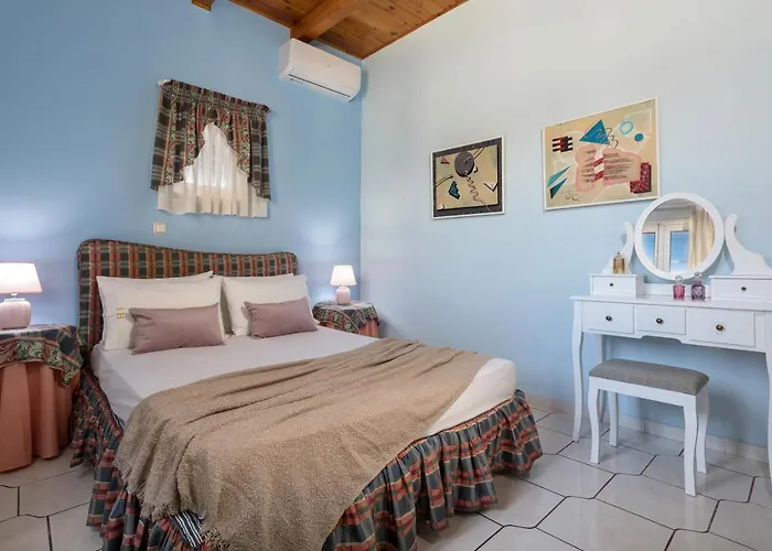 Dom wakacyjny Ilenia's 3 Bedroom House With Private Pool