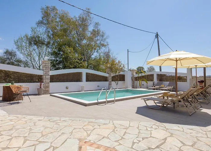 Ilenia's 3 Bedroom House With Private Pool Dom wakacyjny Laganas