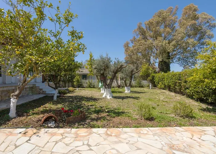 Ilenia's 3 Bedroom House With Private Pool * Laganas